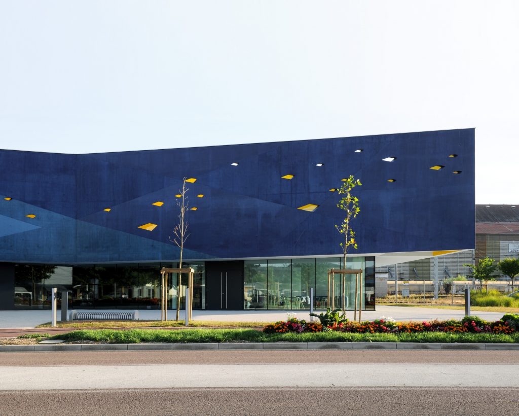 Community Centre in Venarey-Les Laumes | Dominique Coulon & Associés